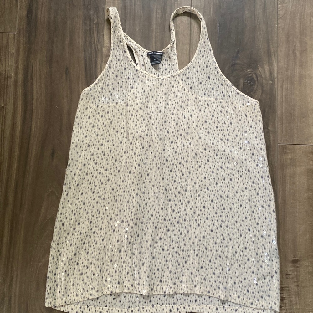 Club Monaco tank in 100% silk with sequins
